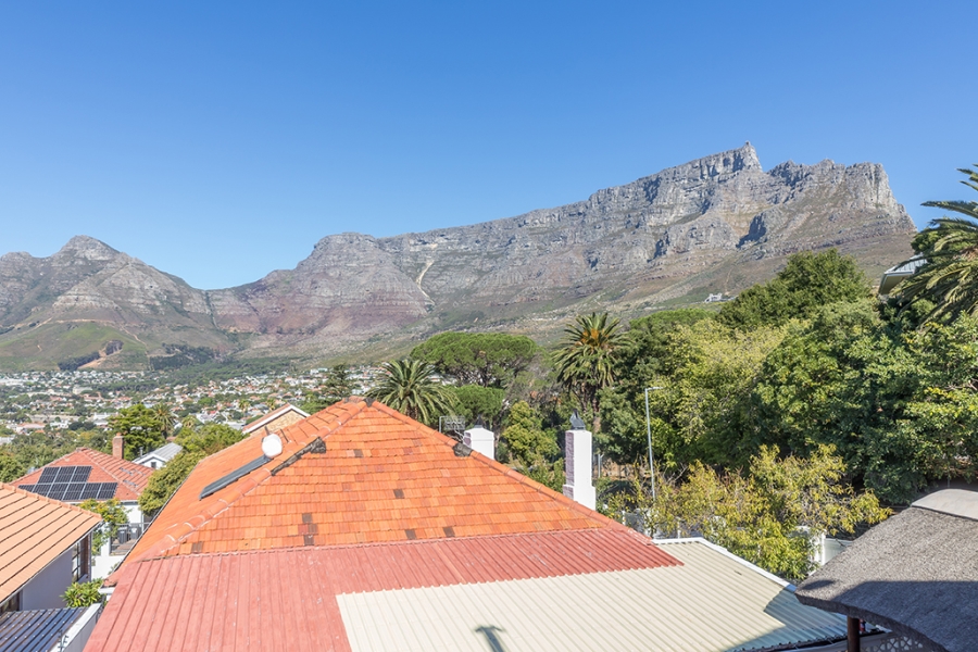 To Let 4 Bedroom Property for Rent in Tamboerskloof Western Cape